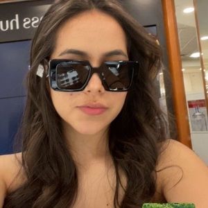 Meet your Posher, Mariana